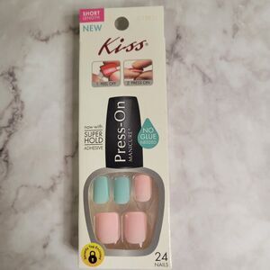 Kiss press on manicure short length Yes No Maybe NIB 1